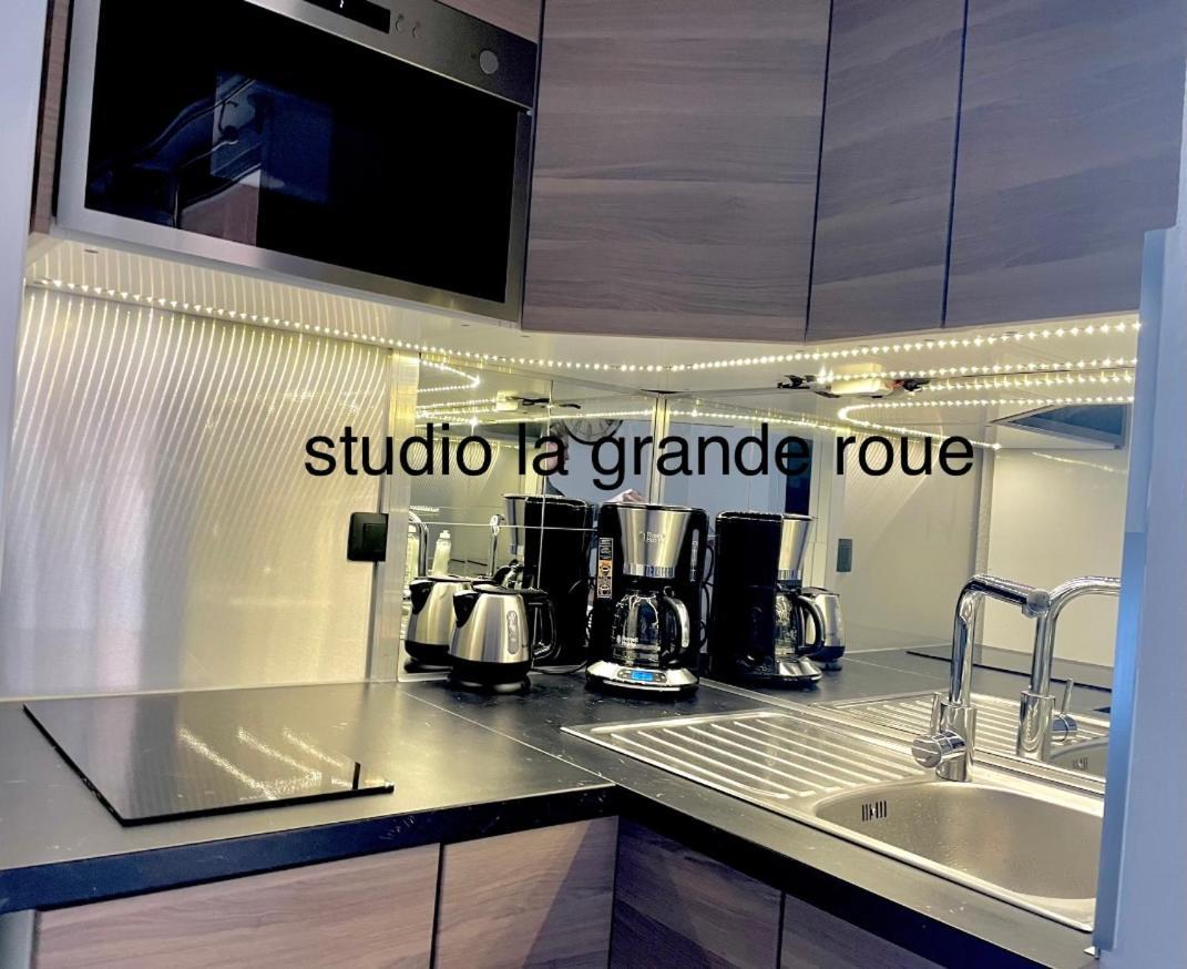 studio la grande roue VUE MAGNIFIQUE Agde Esterno foto