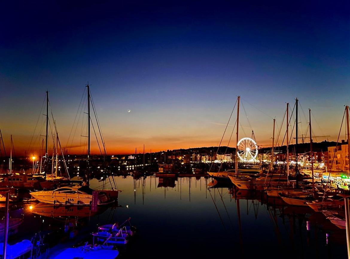studio la grande roue VUE MAGNIFIQUE Agde Esterno foto